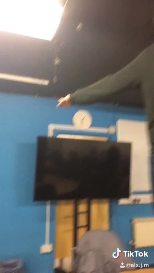 A80FDBA9-0C71-4B79-AA02-E448BB27BAEB