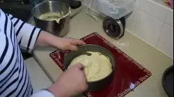 How to make a cake (Jordan Holley)