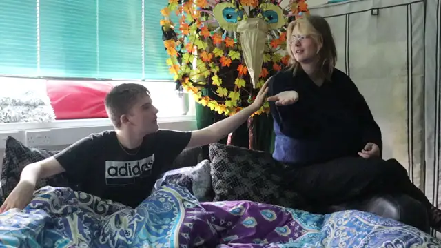 Raw footage Baby shoes group 2