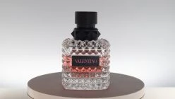 VALENTINO DONA BORN IN ROMA ADVERT FMP