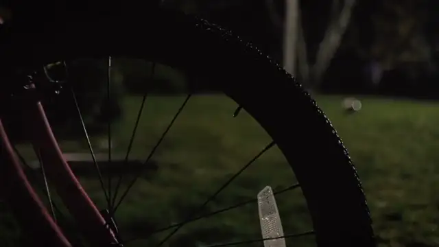 Trap (Langauge and film and Soundtrack) Original Clip