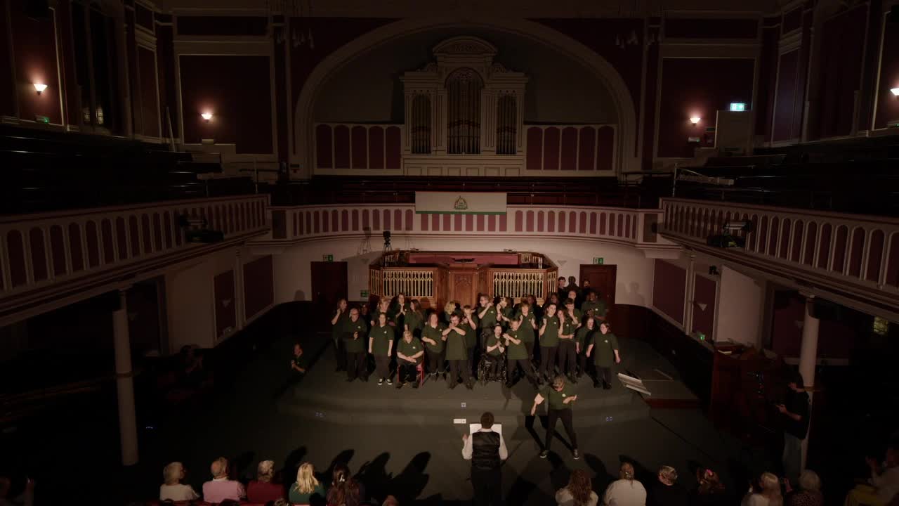 Les Amis Christmas 2025 Choir - Methodist Church